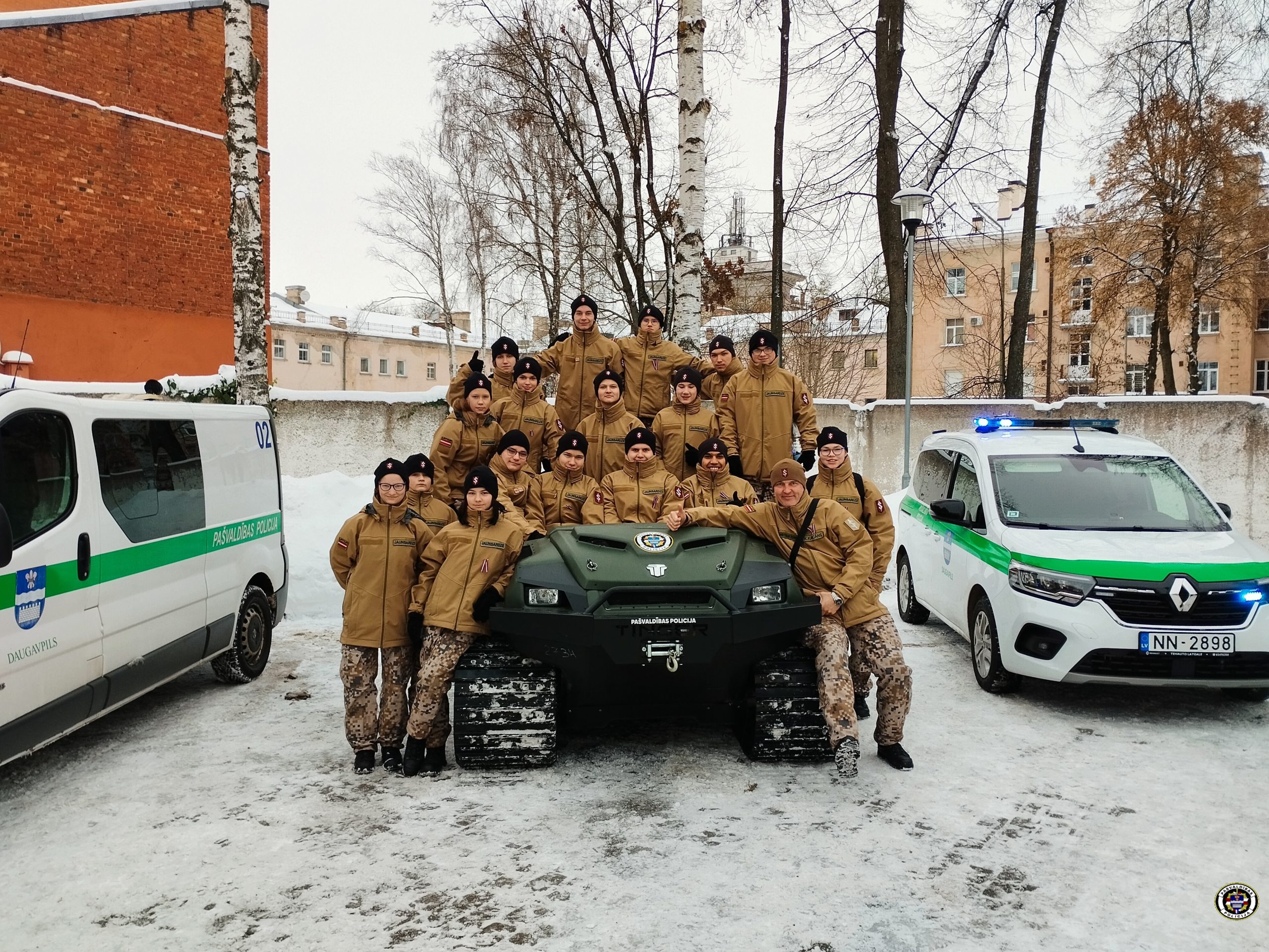 Jaunsargi iepazinās ar Daugavpils pilsētas pašvaldības policiju