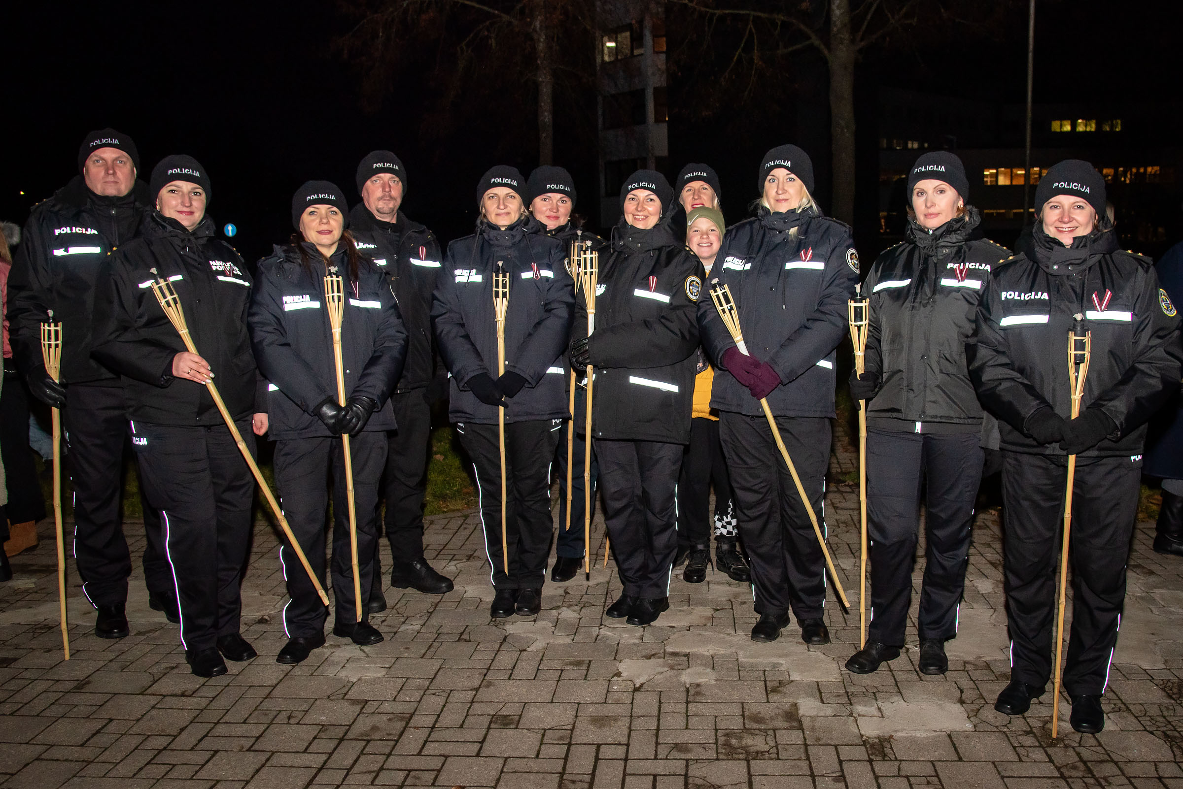 Daugavpils pašvaldības policija turpina Lāčplēša dienas tradīcijas, godinot Latvijas brīvības cīnītājus